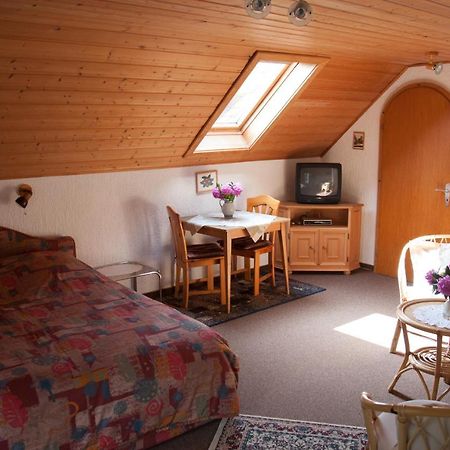 Haus Am Wald - Urlaub Am Nationalpark Lejlighed Langweiler  Eksteriør billede